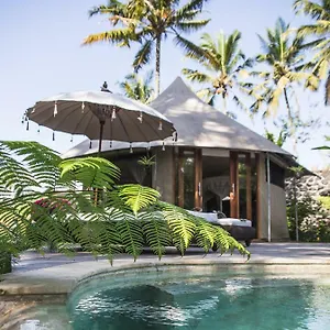 **** Luxury tent Sandat Glamping Tents Indonesia